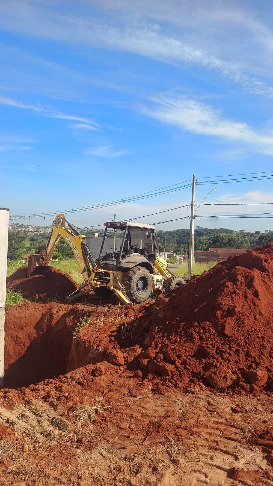 Terraplanagem em campo